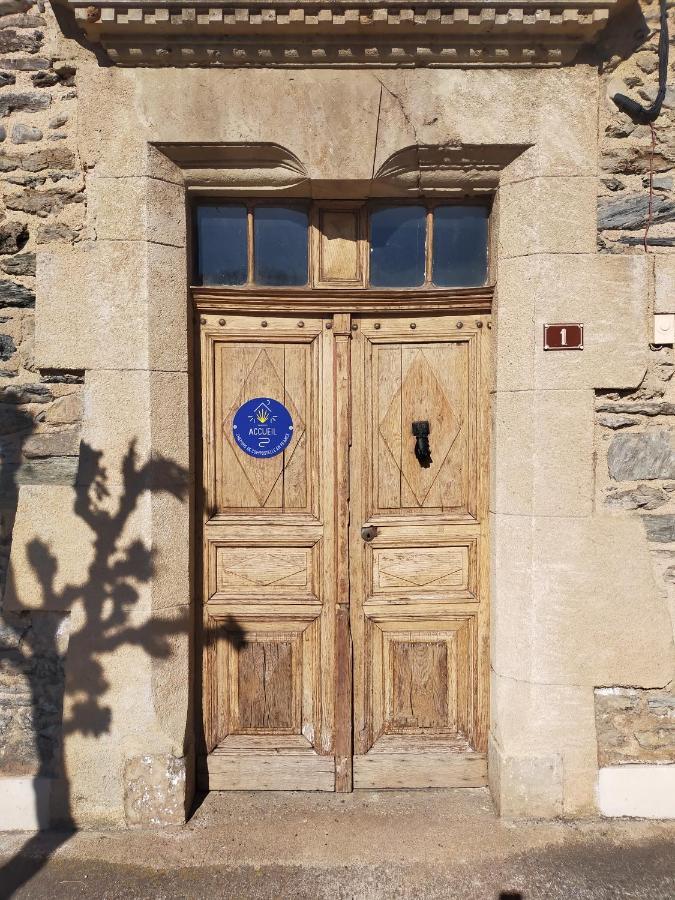 Gite Les Pieds Dans L'Olt - Ultreia Estaing  Exterior foto