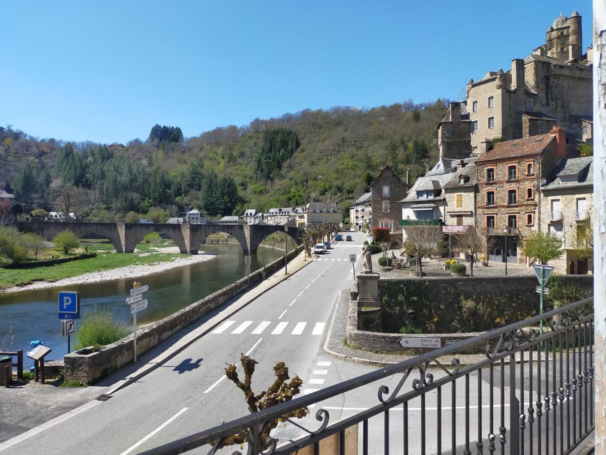 Gite Les Pieds Dans L'Olt - Ultreia Estaing  Exterior foto